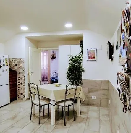 A' Casa E Robe'